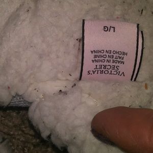 VICTORIA SECRET SLIPPER'S